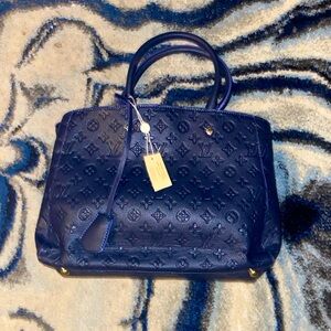 Louis Vuitton purse